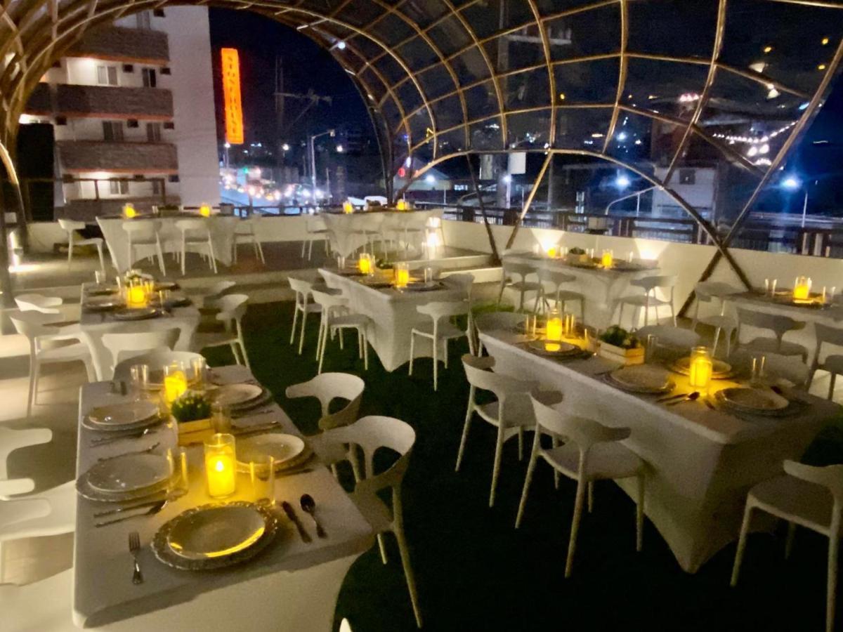 Hotel Aurora Pasay